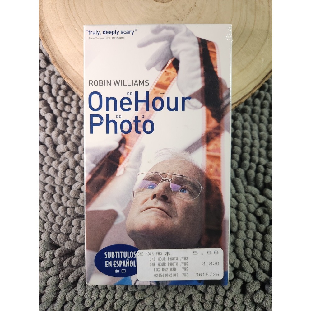 One Hour Photo VHS‎ 2002 Robin Williams~BRAND NEW ~RARE